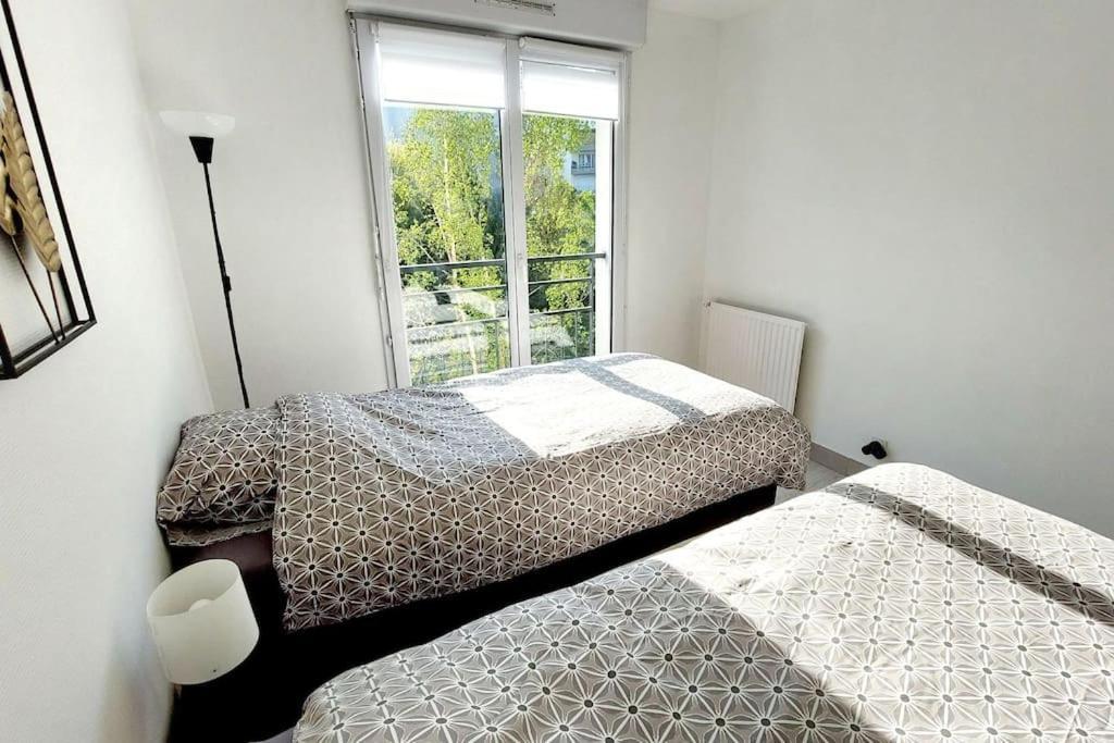 Cosy Home 2, 2 Chambres, 6 Personnes, 3 Min Gare, Parking Cergy Exterior foto